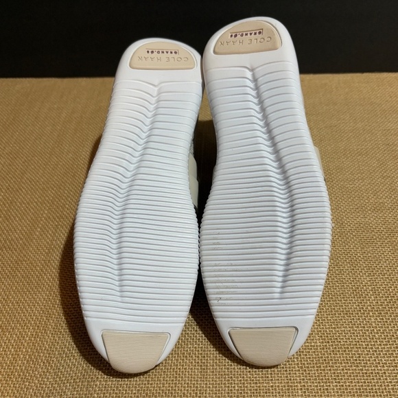 Cole Haan Zerogrand Stitchlite Oxford Perforated Women Sneakers 8.5B Comfort EUC - Picture 9 of 14